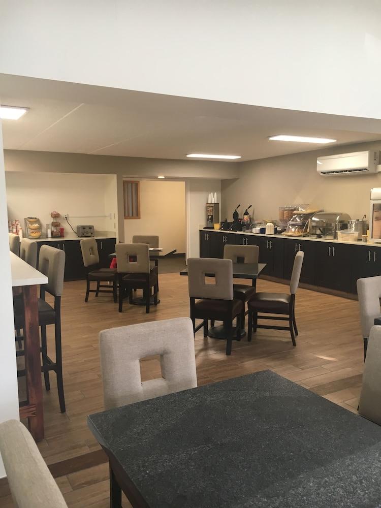 Quality Inn & Suites Clackamas - Portland Luaran gambar
