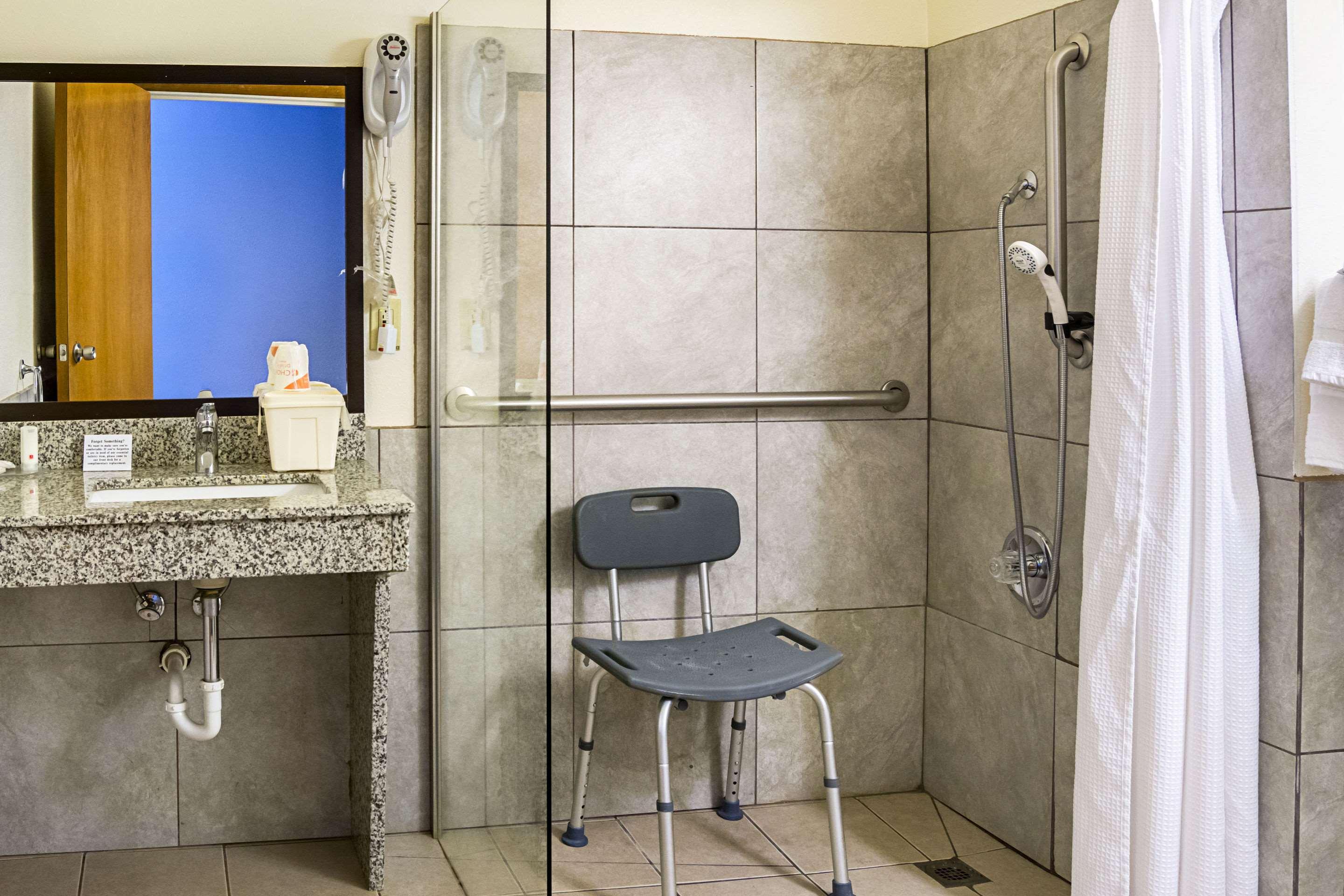 Quality Inn & Suites Clackamas - Portland Luaran gambar