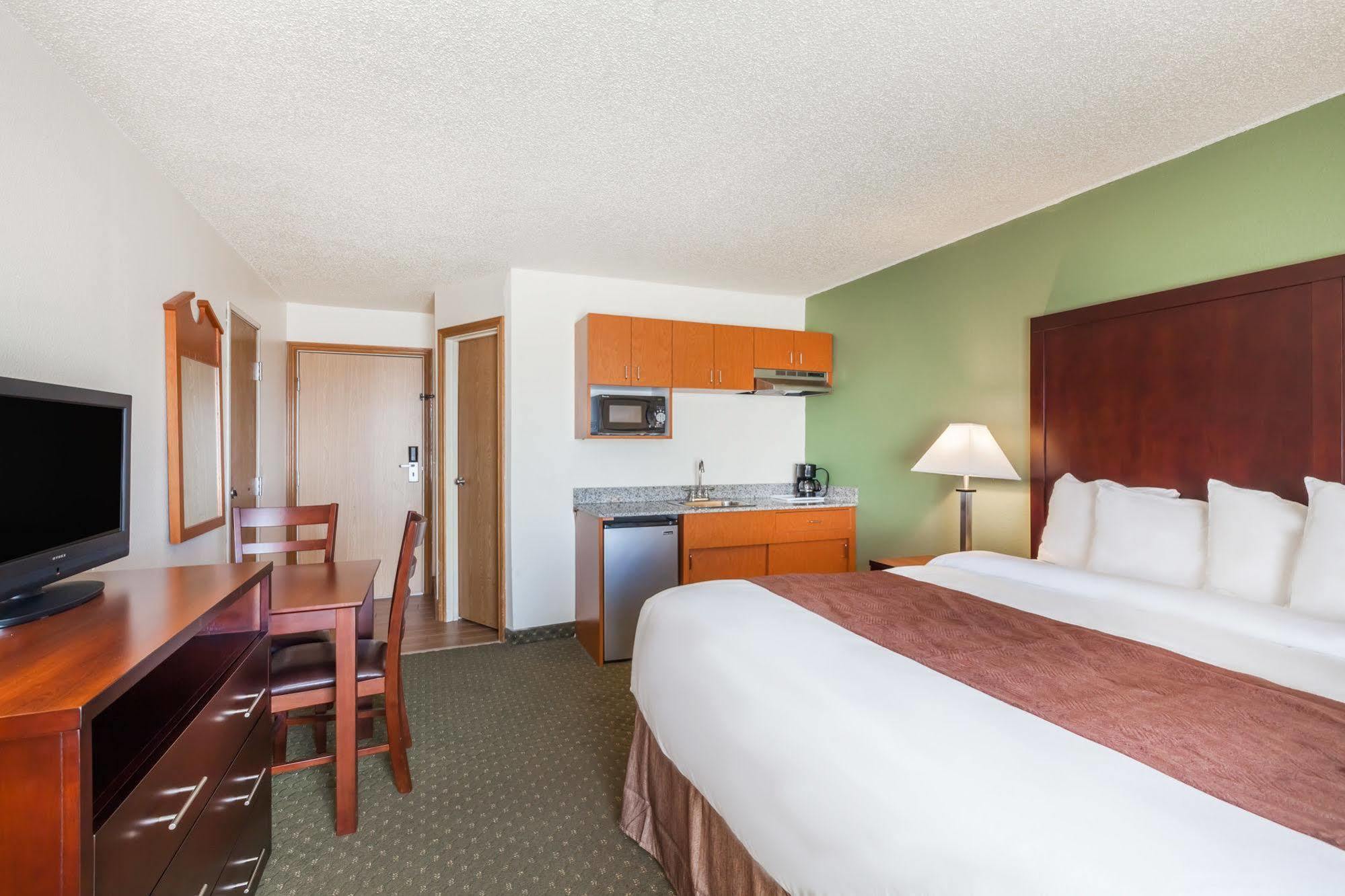 Quality Inn & Suites Clackamas - Portland Luaran gambar